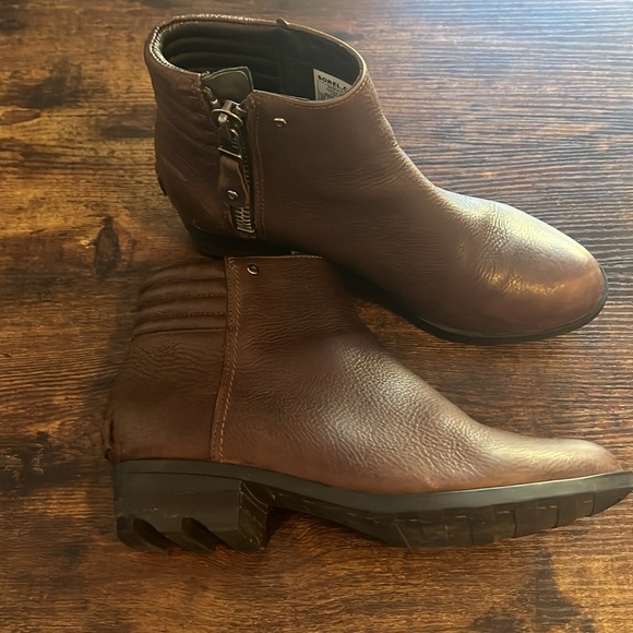 Sorel Danica Brown Side Zip Short Bootie size 9.5 - Picture 2 of 4